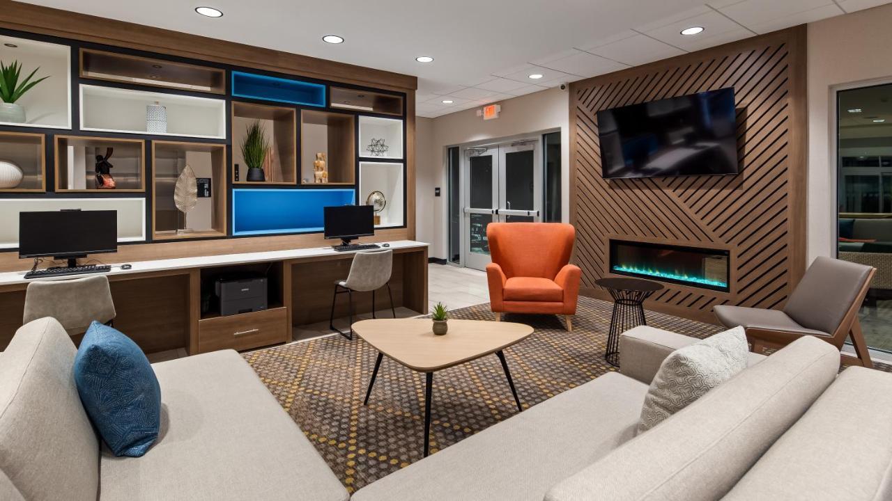 Holiday Inn - Clarksville Northeast By Ihg 외부 사진