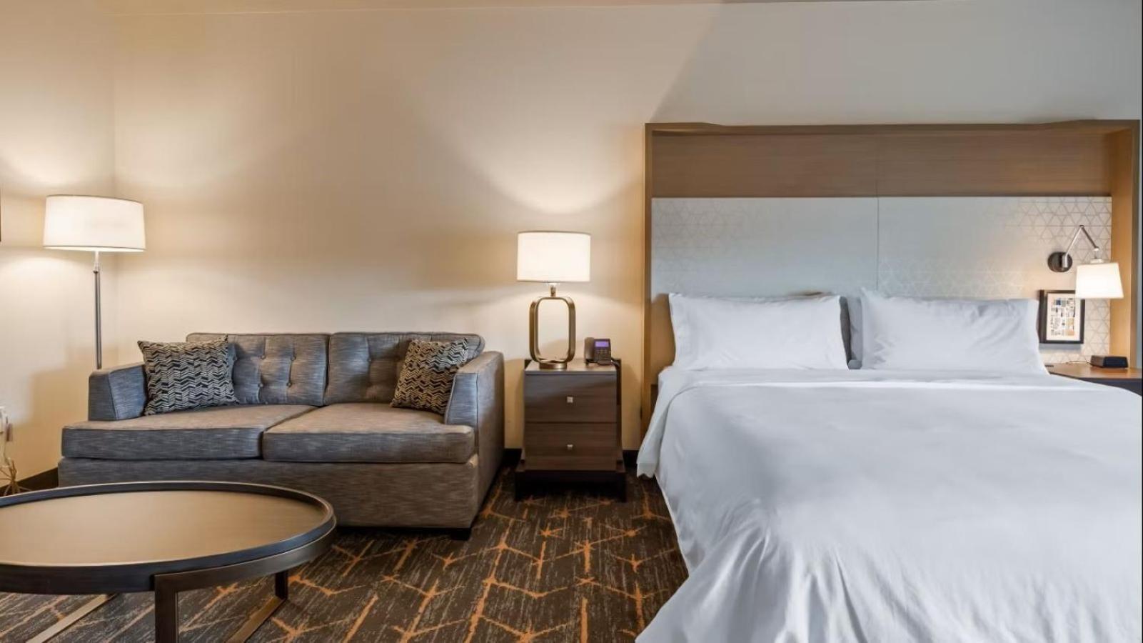 Holiday Inn - Clarksville Northeast By Ihg 외부 사진